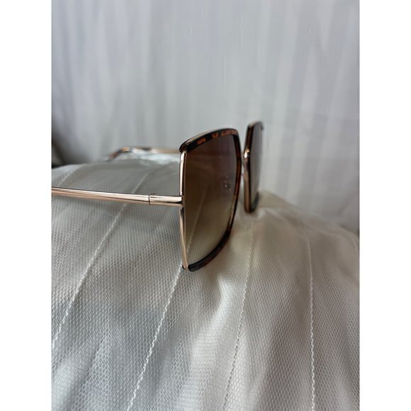 Tortoise Sunglasses Lost‎ Interest